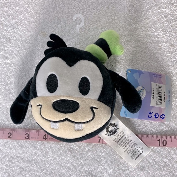 Disney Emoji Goofy Plush Toy Small Stuffed Animal Head - Picture 10 of 11
